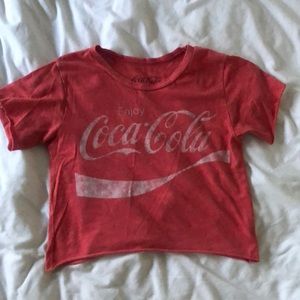 XS women’s Coca Cola crop top T-Shirt ✨
